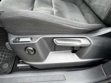 Volkswagen Tiguan II SUV 1.5 TSI EVO 150KM 2018 Volkswagen Tiguan VATmarza APP- Connect od Dealera ASO Virtual Cockpit Key, zdjęcie 11