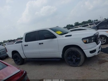 RAM 1500 2024r., 4x4, 5.7L 5.7 Benzyna 395KM, zdjęcie 2