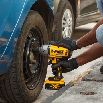 DCF899P2 УДАРНЫЙ гайковерт 1/2 дюйма 950 Нм 18 В 2x5 Ач DEWALT