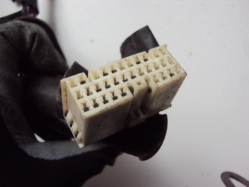 INSTALACE DVEŘE PRAVÝ PŘEDNÍ MITSUBISHI PAJERO