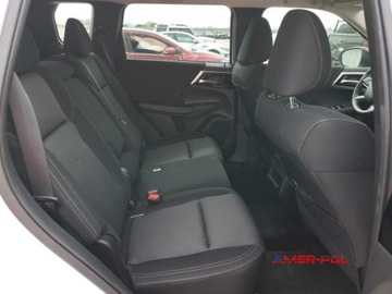 Mitsubishi Outlander III 2022 Mitsubishi Outlander 2022 r., 2.5L od ubezpieczalni 2.5 Benzyna 181KM, zdjęcie 10