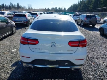 Mercedes GLC C253 2017 Mercedes-Benz GLC 2017 MERCEDES-BENZ GLC 300 COUPE 4MATIC 2.0 Benzyna 241KM, zdjęcie 16