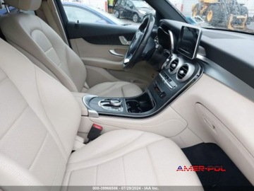 Mercedes GLC C253 2018 Mercedes-Benz GLC 2018 r.,2,0L 300 4MATIC 2.0 Benzyna 241KM, zdjęcie 8