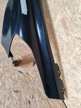 BLATNÍK PRAVÝ PŘEDNÍ VOLVO C70 31349573