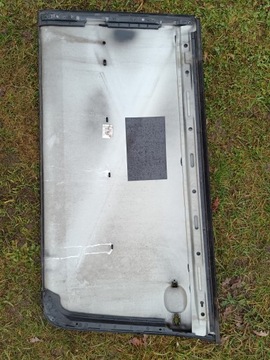 DVEŘE LEM PRAVÉ PŘEDNÍ VOLKSWAGEN GOLF V 3