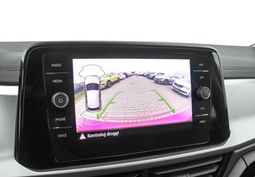 Volkswagen T-Roc I SUV Facelifting 1.5 TSI ACT 150KM 2022 Volkswagen T-Roc 1.5TSI 150KM Life DSG, Podgrzewane Fotele, Czujniki Parko, zdjęcie 17