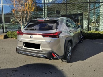 Lexus UX Crossover Facelifting 2.0 300h 199KM 2025 Od ręki - 300h F Sport Design 2.0 Hybrid Dynamic Force 199KM | Martwe pole!, zdjęcie 3