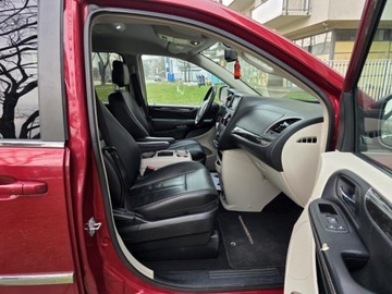 Chrysler Town &amp; Country V 2015 town chrysler Touring V6 3.6l benzyna 283KM Dokumentacja Zadbany, zdjęcie 30