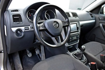 Skoda Yeti Minivan Facelifting 1.4 TSI 125KM 2016 Škoda Yeti Skoda Yeti Bezwypadkowy / Salon Polska, zdjęcie 8