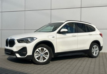 BMW X1 F48 Crossover Plug-In 1.5 25e 220KM 2022 BMW X1 xDrive Plug-In PDC Led Automat FV23 1.5 Hybryda Plug-in, zdjęcie 1