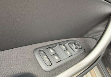 Peugeot 308 I Kombi 1.6 HDi 16V 109KM 2010 Peugeot 308 Peugeot 308 HDi FAP 110 Tendance 1.6 Diesel 109KM, zdjęcie 9