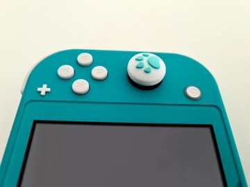 ЛАСТИК АНАЛОГОВЫЕ НАКЛАДКИ ДЛЯ NINTENDO SWITCH 4 ШТ.