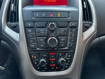 Opel Astra J Hatchback 5d 1.4 Turbo ECOTEC 140KM 2012 Opel Astra 1.4-140KM Nowy silnik świeżo, zdjęcie 19