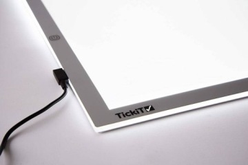 Панель со светодиодной подсветкой TickiT A3, световая игра для детей