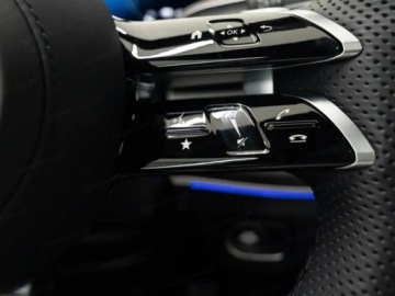 Mercedes GLE V167 SUV Facelifting 3.0 450d 367KM 2026 MERCEDES-BENZ GLE 450 d 4-Matic AMG Line 3.0 (367KM) 2026, zdjęcie 8