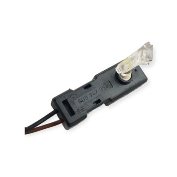 AUDI A1 8X LAMPA ŽÁROVKA PODSVÍCENÍ BOKU DVEŘE AMBIENT 8U0947356