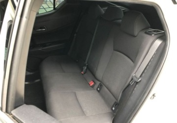 Toyota C-HR I Crossover 1.8 Hybrid 122KM 2018 Toyota C-HR CHR 1.8 Hybrid Prestige Kamera cofania Toyota Mikolajczak, zdjęcie 30