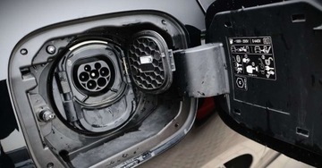 Mercedes Klasa A W177/V177 Sedan Plug-In 1.3 250 e 218KM 2021 Mercedes-Benz Klasa A (nr. 154) 1.3 218KM Plug In AMG Navi Kamera Tempomat, zdjęcie 28