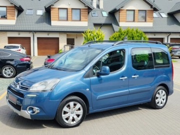 Citroen Berlingo II Combi Facelifting 1.6 HDI 75KM 2015 Citroen Berlingo Multispace___Limited Selection___1.6 HDi 75KM___Pelna His, zdjęcie 32