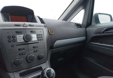 Opel Zafira B 1.9 CDTI ECOTEC 120KM 2007 Opel Zafira Opel Zafira 1.9 Diesel 120KM, zdjęcie 10