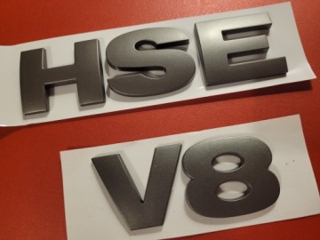Эмблема Range Rover, надпись HSE V8