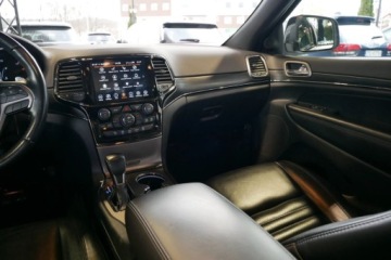 Jeep Grand Cherokee IV 2021 Jeep Grand Cherokee LimitedX 3.6 286KM 4x4 Hak Szyberdach LED MenuPL Navi, zdjęcie 18