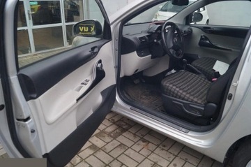 Toyota iQ 2011 Toyota iQ 1.33 Plus CVT 98KM 2011r FV23%, zdjęcie 8