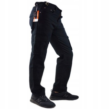ЧЕРНЫЕ РАБОЧИЕ БРЮКИ, ИЗОЛИРОВАННЫЕ КАРМАНЫ