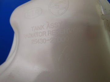 KIA OPTIMA III NÁDRŽ VYROVNÁVACÍ KAPALINY