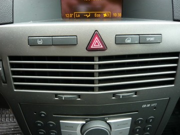 Opel Astra H Hatchback 5d 1.6 Twinport ECOTEC 105KM 2005 Opel Astra 1.6 105 KM , AUTOMAT , Twinport - WARTO, zdjęcie 11