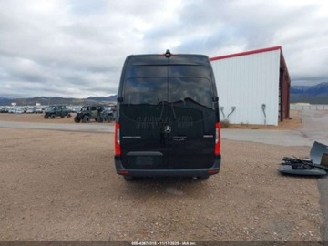Mercedes Sprinter IV (W907/W910) 2024 Mercedes-Benz Sprinter 2500 High Roof 4-Cyl Diesel Ho 2024 2.0 Diesel 211KM, zdjęcie 4