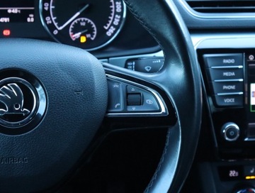 Skoda Superb III Liftback 1.8 TSI 180KM 2017 Skoda Superb 1.8 TSI, Salon Polska, Serwis ASO, zdjęcie 22