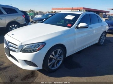 Mercedes Klasa C W205 2020 Mercedes-Benz Klasa C 2020r., C 300, od ubezpieczalni 2.0 Benzyna 255KM, zdjęcie 2