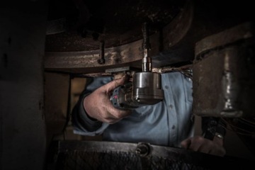 INGERSOLL RAND W5350 АККУМУЛЯТОРНЫЙ УДАРНЫЙ гайковерт