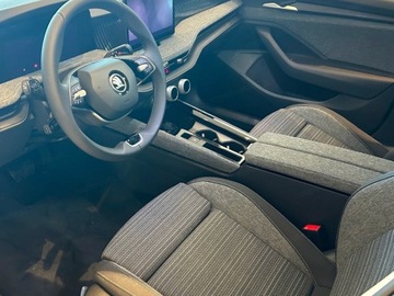 Skoda Superb III Kombi Facelifting 1.5 TSI 150KM 2025 SKODA Superb Selection 1.5 TSI mHEV DSG 150KM, zdjęcie 4