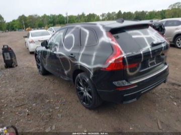 Volvo XC60 II 2024 Volvo XC 60 Ultimate Black Edition 2024 2.0l 2.0 Benzyna 247KM, zdjęcie 2