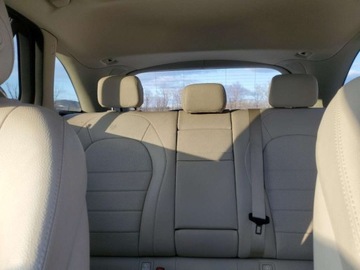 Mercedes GLC C253 2020 Mercedes-Benz GLC 300 4Matic 2020 2.0l 2.0 Benzyna 255KM, zdjęcie 2