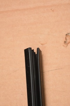 LIŠTA STAHOVACÍ PRAVÝ PŘEDNÍ CORSA E 5D 2017R