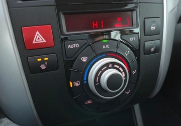 Kia Venga Mikrovan 1.6 DOHC CVVT 125KM 2012 Kia Venga 1.6 Benz 125KM LED Klima 6bieg ABS Parktro. ESP Kurtyny Faktura, zdjęcie 25