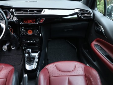 DS 3 Hatchback (Citroen) 1.6 HDi 112KM 2011 Citroen DS3 1.6 HDi, Klima, Klimatronic, Tempomat, zdjęcie 7