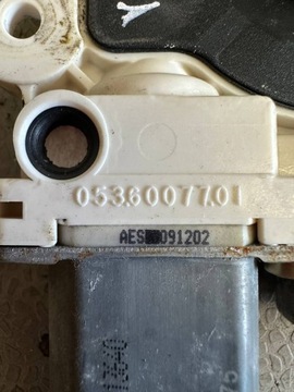 0536007701 OPEL VECTRA C MOTOR MOTOREK SKEL PRAVÝ ZADNÍ