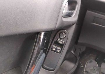 Citroen C3 II 2014 Citroen C3 2014r, 1.4 HDI. Lekko przetarty prawy bok. Jezdzi. 1.4 Diesel, zdjęcie 9