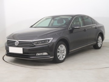 Volkswagen Passat B8 Limousine 1.8 TSI BlueMotion Technology 180KM 2017 VW Passat 1.8 TSI, Salon Polska, Automat, Skóra, zdjęcie 1