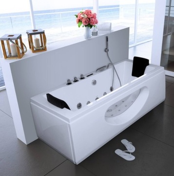 Prostokątna dwuosobowa wanna spa z Hydromasażem i szybą w panelu przednim