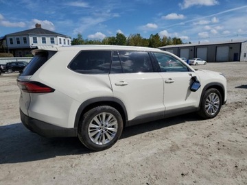 Toyota 2024 Toyota Grand Highlander Xle 2024 2.4l 2.4 Benzyna 265KM, zdjęcie 3