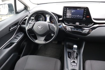 Toyota C-HR I Crossover Facelifting 1.8 Hybrid 122KM 2023 Toyota C-HR 1.8 Hybrid, Serwis ASO, Automat, zdjęcie 6