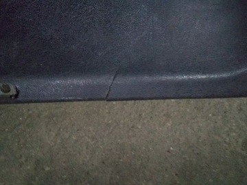 Mercedes W123 osłona pod nogi, prawa