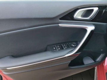 Kia Proceed Shooting Brake Facelifting 1.5 T-GDI 160KM 2023 Kia ProCeed Salon PL 1.5 T-GDI GT-Line DCT 1.5 Benzyna 160KM, zdjęcie 1