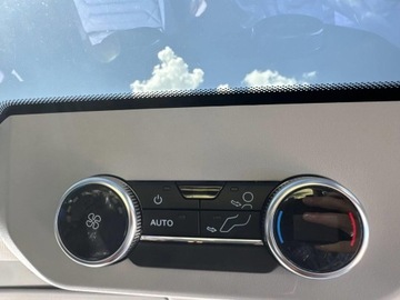 Ford Tourneo Custom II  L1 2.0 EcoBlue 170 KM 170KM 2025 Ford Tourneo Custom L2 170KM A8 Titanium | OD RĘKI, zdjęcie 15