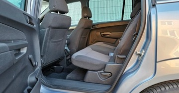 Opel Zafira B 1.8 ECOTEC 140KM 2009 Opel Zafira 1.8 Benzyna 140ps. Ksenon Benzyna 7-0sob 1.8 Benzyna 140KM, zdjęcie 29